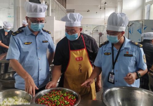 重慶市涪陵區龍橋街道市場監管所 護航暑期安全，開展夏令營食品銷售專項檢查